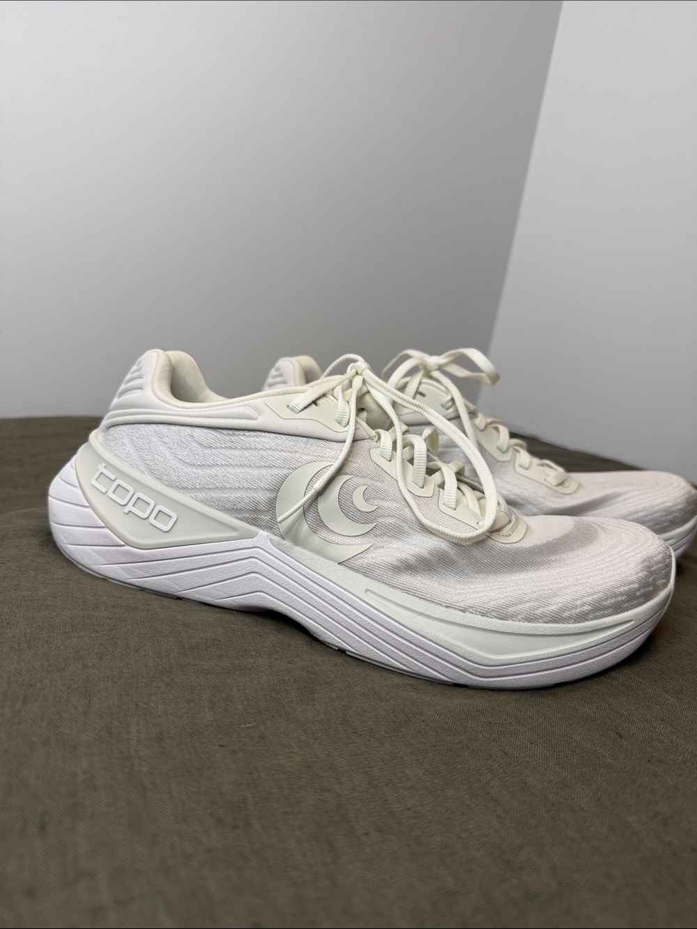 TOPO Athletic Women's Ultrafly 5 Running Shoes ❤️